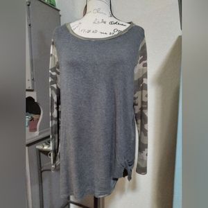 Women's top size 1X